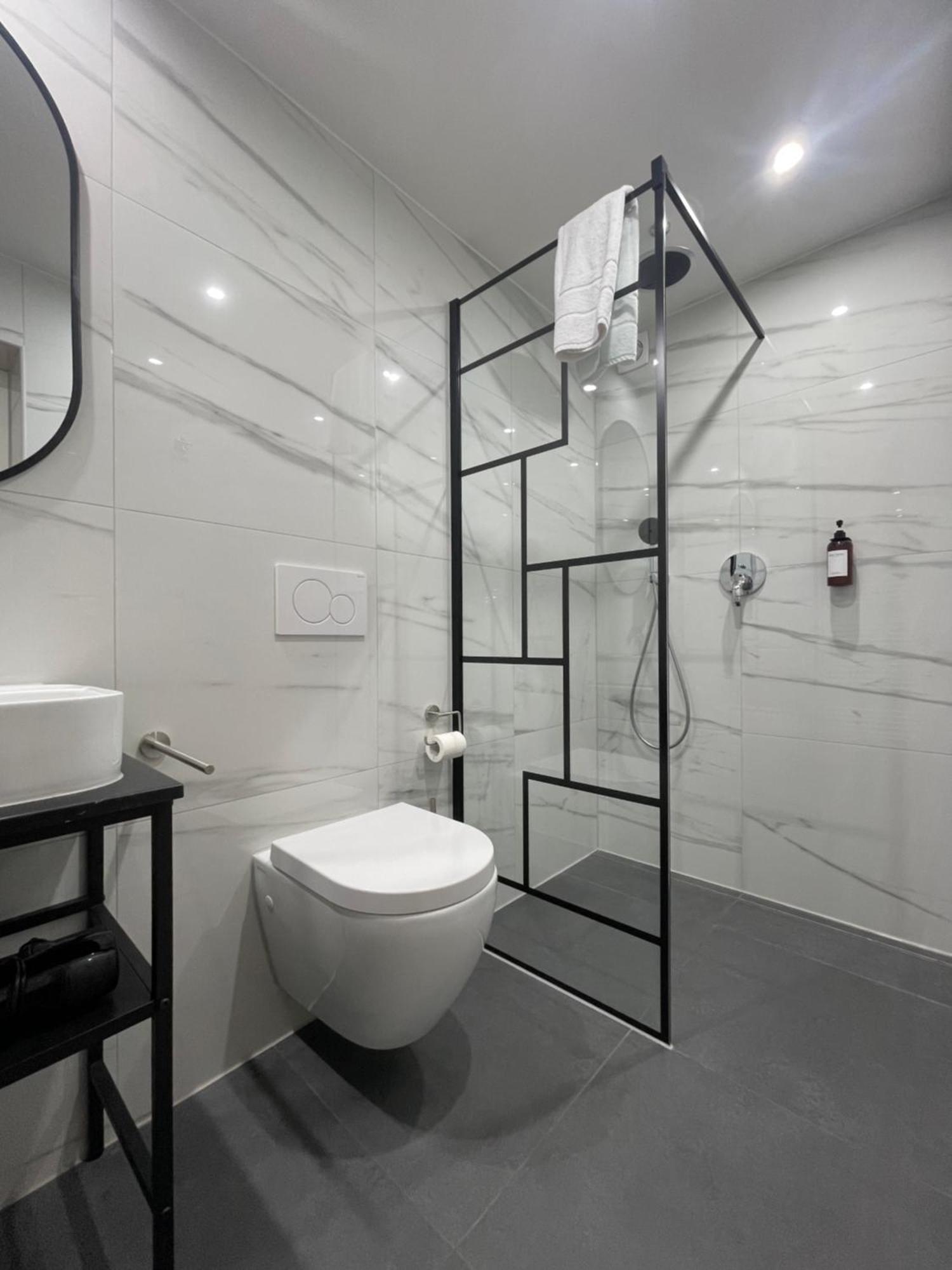Nice City Apartment ニュルンベルク エクステリア 写真